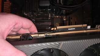 GeForce RTX 5090 de usuário "explode" ao jogar Assassin's Creed Black Flag Resynced