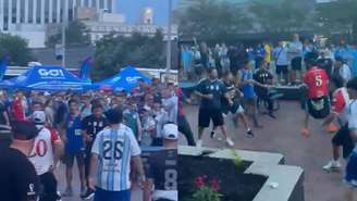 Violência marca festa da torcida argentina antes de duelo com a Inglaterra na Copa