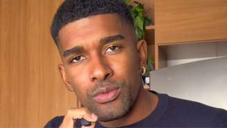 Ícaro Bonfim foi alvo de injúria racial por parte de vizinho