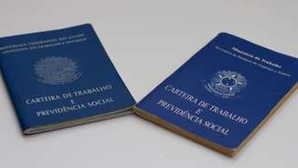 Carteira de trabalho.