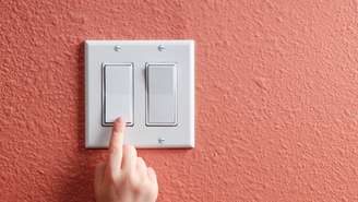 Pequenas mudanças na rotina ajudam a reduzir o consumo de energia e o valor da conta de luz
