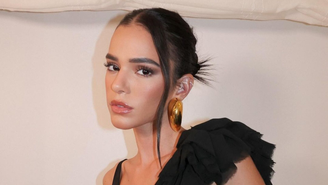 runa Marquezine processa fotografo após flagra com namorado famoso dentro de apartamento