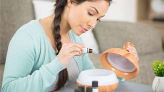 Conheça o óleo essencial ideal para o seu signo e aproveite os benefícios da aromaterapia