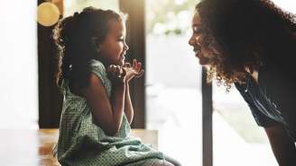 De onde vêm os bebês? Aprenda a transformar a curiosidade infantil em conversas honestas, afetuosas e sem tabus