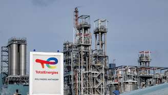 Foto da refinaria da TotalEnergies na Antuérpia, em 18 de maio de 2026.