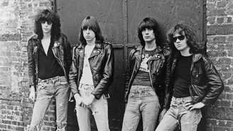 Ramones serão homenageados com estrela na Calçada da Fama de Hollywood (Sire Records Michael Ochs Archives Getty Images)