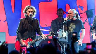 Billie Joe Armstrong, do Green Day, e Bruce Dickinson, do Iron Maiden