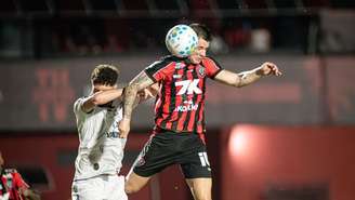 Remo e Vitória se enfrentam pelo 2º turno do Brasileirão.