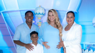 Mãe de Endrick compartilha foto de chá de bebê
