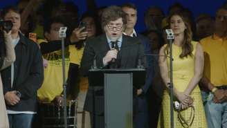 Javier Milei discursa em evento do PL de Flávio Bolsonaro em São Paulo