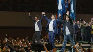 O prefeito de São Paulo, Ricardo Nunes, Flávio Bolsonaro e o governador de São Paulo, Tarcísio de Freitas em evento do PL