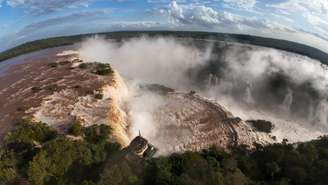 Acidente ocorreu em meio à cheia das Cataratas do Iguaçu