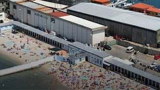 Praia na Itália separa homens e mulheres há mais de 120 anos — e continua atraindo turistas