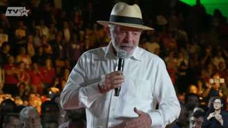 PT oficializa Lula como candidato à Presidência