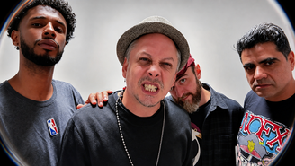 The Bombers celebra 30 anos com lançamento do álbum ao vivo "Noite Alucinante"