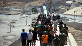 A maioria dos migrantes que entraram em Ceuta na semana passada já retornaram ao Marrocos.