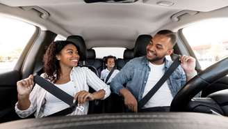 Pesquisa revela que 48% dos brasileiros pretendem viajar de carro este ano; confira cidades ideais para curtir a serra, a história e o lazer em família