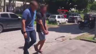 Ex-companheiro persegue mulher depois de denúncia e é preso em flagrante