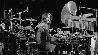 Neil Peart, baterista do Rush, em 1977