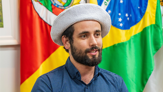 O ex-BBB Matteus Amaral é candidato a deputado federal pelo Rio Grande do Sul