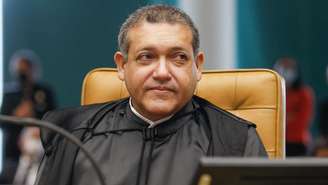 Ministro Nunes Marques durante sessão solene de posse no STF