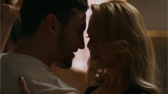 Dora e André vão se beijar em Quem Ama Cuida