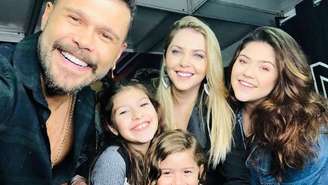 Marcos, da dupla com Belutti, e sua família
