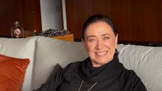 Lilia Cabral está em cartaz com uma peça inspirada no universo de Rita Lee