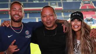 Pai de Neymar com os filhos