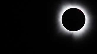 Em 8 de abril de 2024, em Brady, no Texas, a lua passou completamente em frente ao sol durante um eclipse total.