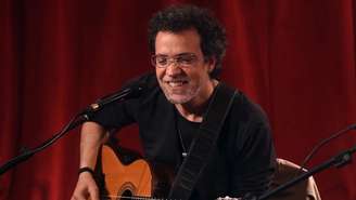 Paulinho Moska voltará ao Rock in Rio após 25 anos. O cantor se apresenta no palco Global Village no dia 4 de setembro. Criado na edição de 2024, o espaço é dedicado à diversidade cultural e às sonoridades de diferentes partes do mundo, com cenografia inspirada em ícones arquitetônicos internacionais e gastronomia de vários países.