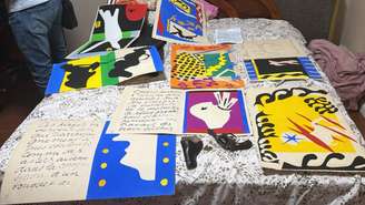 Esta foto divulgada em 13 de agosto de 2026 pela assessoria de imprensa da Polícia de São Paulo mostra oito obras recuperadas do artista francês Henri Matisse que haviam sido roubadas em dezembro de 2025 em São Paulo, Brasil.