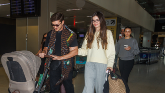 Klebber Toledo e Camila Queiroz 