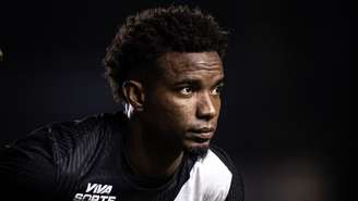 Thiago Mendes é capitão do Vasco