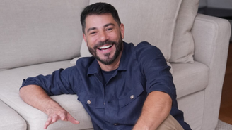 Evaristo Costa anuncia conteúdo adulto e surpreende fãs com revelação nas redes sociais