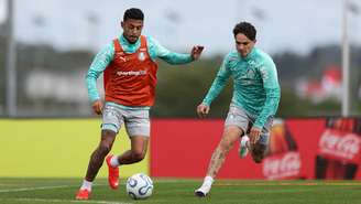 Palmeiras, durante treinamento, na campo de treino da Conmebol, em Luque. –