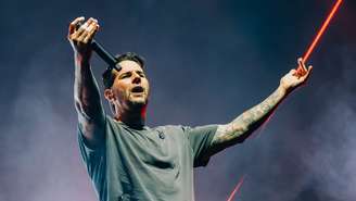 M. Shadows durante show do Avenged Sevenfold em Curitiba em 2026