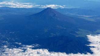 O menino foi encontrado sozinho na montanha mais alta do Japão