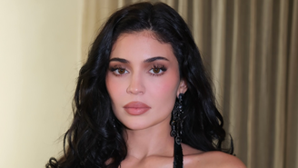 Kylie Jenner falou sobre a possibilidade de ter mais filhos durante participação em The Girls