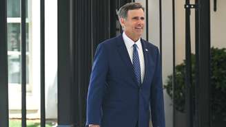 John Ratcliffe, diretor da CIA, em frente à Casa Branca, em Washington, em 13 de julho de 2026.