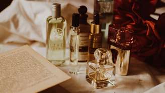 Inteligência artificial já consegue criar perfumes personalizados em poucos minutos; entenda como funciona a tecnologia 