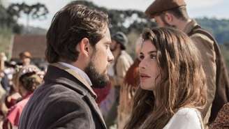Felipe e Lívia de "Além do Tempo"
