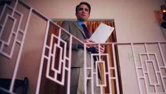 Robert Pattinson como Chris Hansen em 'Primetime'
