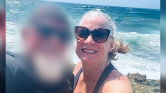 Nicki Parker, de 60 anos, sofreu ferimentos graves