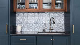 Descubra 7 dicas para usar azulejos na decoração e deixar a casa mais bonita, acolhedora e cheia de personalidade