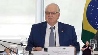 Edson Fachin, presidente do STF, em evento no Palácio do Planalto. O presidente Lula sancionou medidas relacionadas a fundos do sistema de Justiça