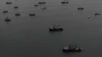 No Peru, os barcos seguem ancorados, já que, com o aquecimento das águas, a pesca da anchova foi altamente impacatada. Em 31 de agosto de 2026.