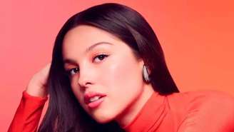 Veja a campanha do Idôle Peach ‘N Roses com Olivia Rodrigo