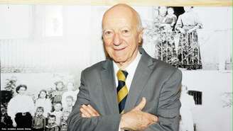 Com longa trajetória no jornalismo esportivo, Claudio Carsughi morreu aos 93 anos.