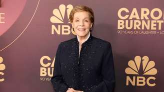 Julie Andrews conquistou mais um Emmy aos 90 anos por interpretar Lady Whistledown em Bridgerton